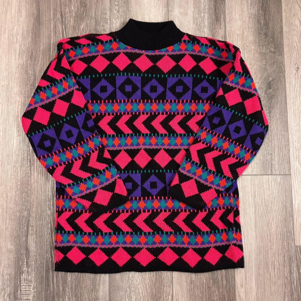 💜Vintage💜 Geometric Patterned Tunic Sweater